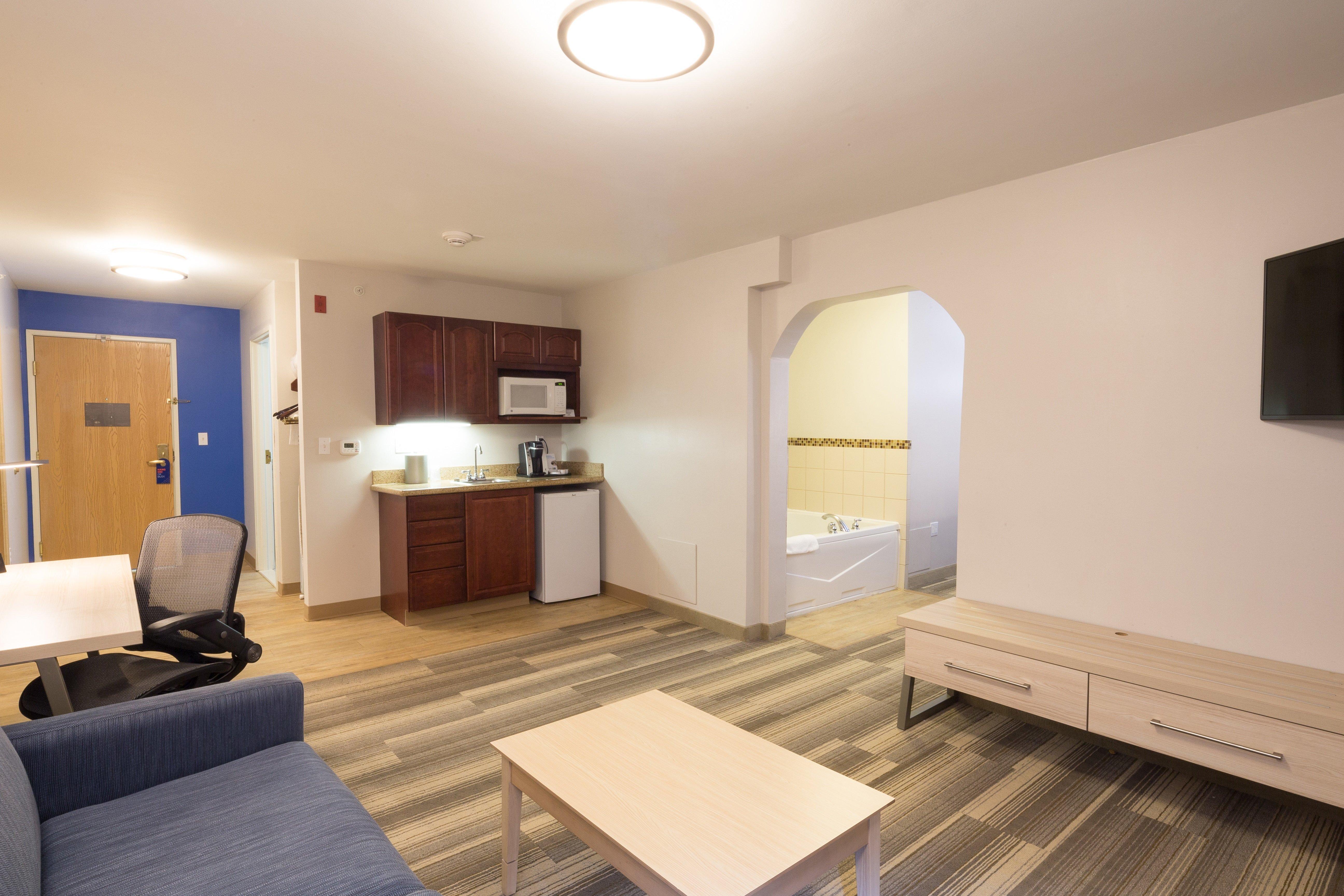 Holiday Inn Express Hotel & Suites Detroit-Utica By Ihg Dış mekan fotoğraf