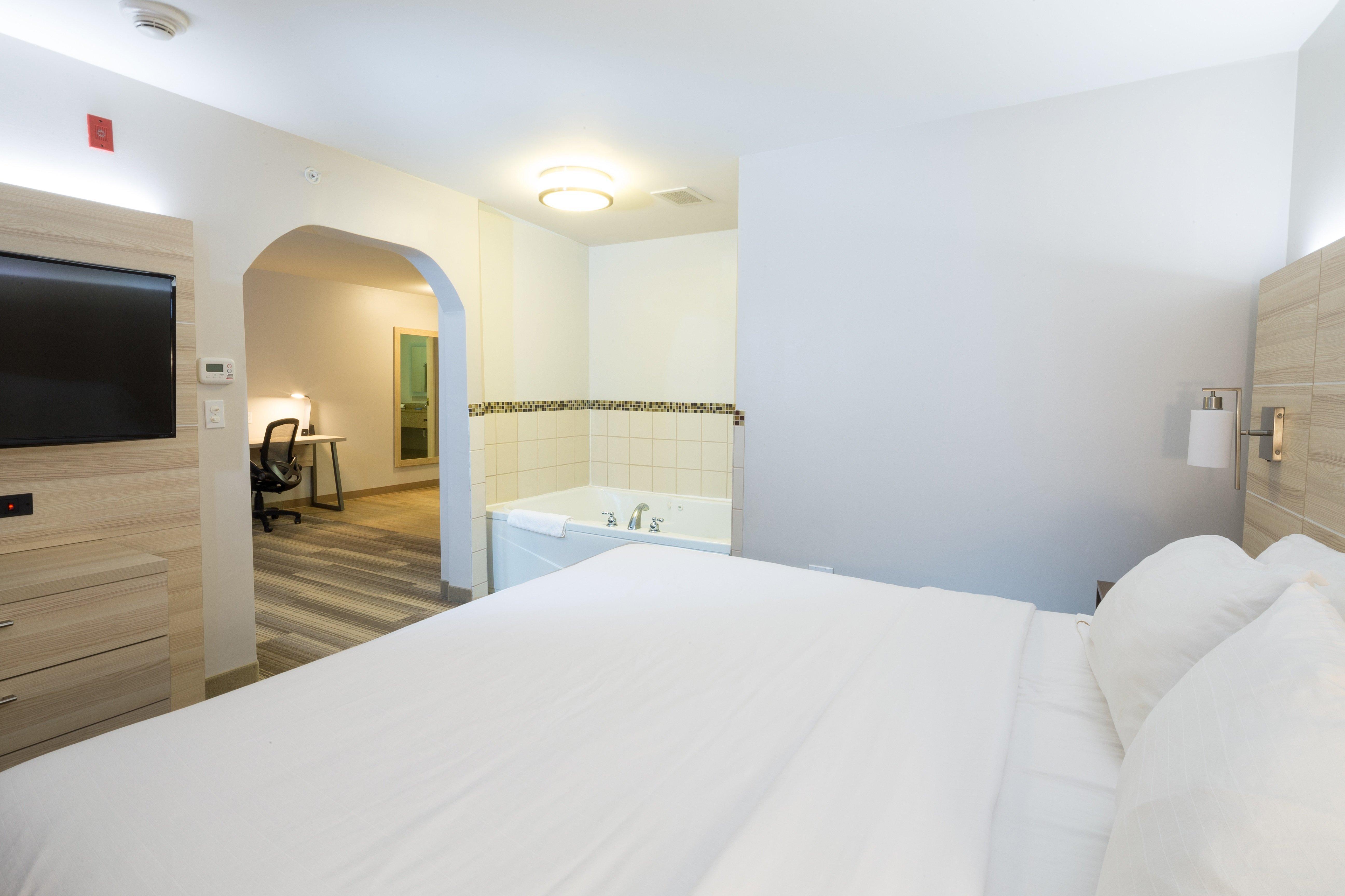 Holiday Inn Express Hotel & Suites Detroit-Utica By Ihg Dış mekan fotoğraf