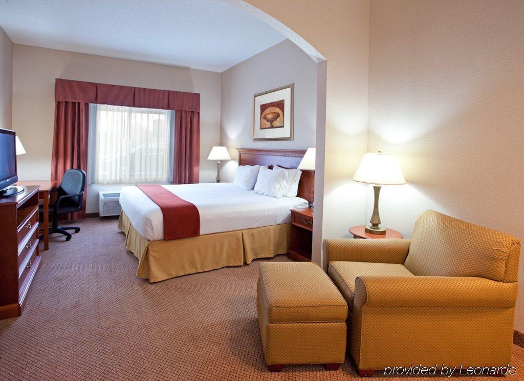 Holiday Inn Express Hotel & Suites Detroit-Utica By Ihg Dış mekan fotoğraf